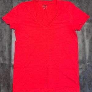 red tee shirt